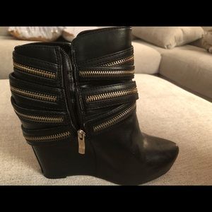 BCBGeneration Shoes - BCBG Generation Black Boots. Size 8.5 BCBGeneration Shoes - BCBG Generation Black Boots. Size 8.5